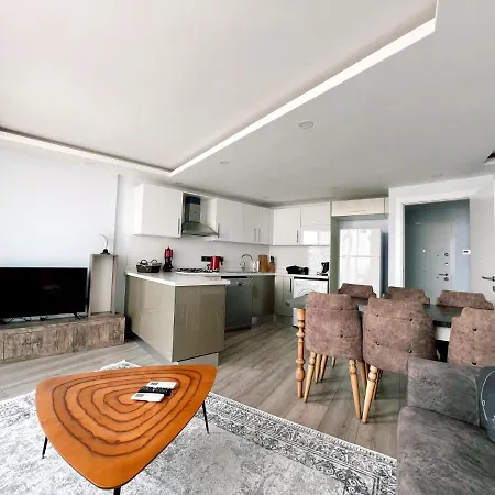 Gorgeous In A Apartament *